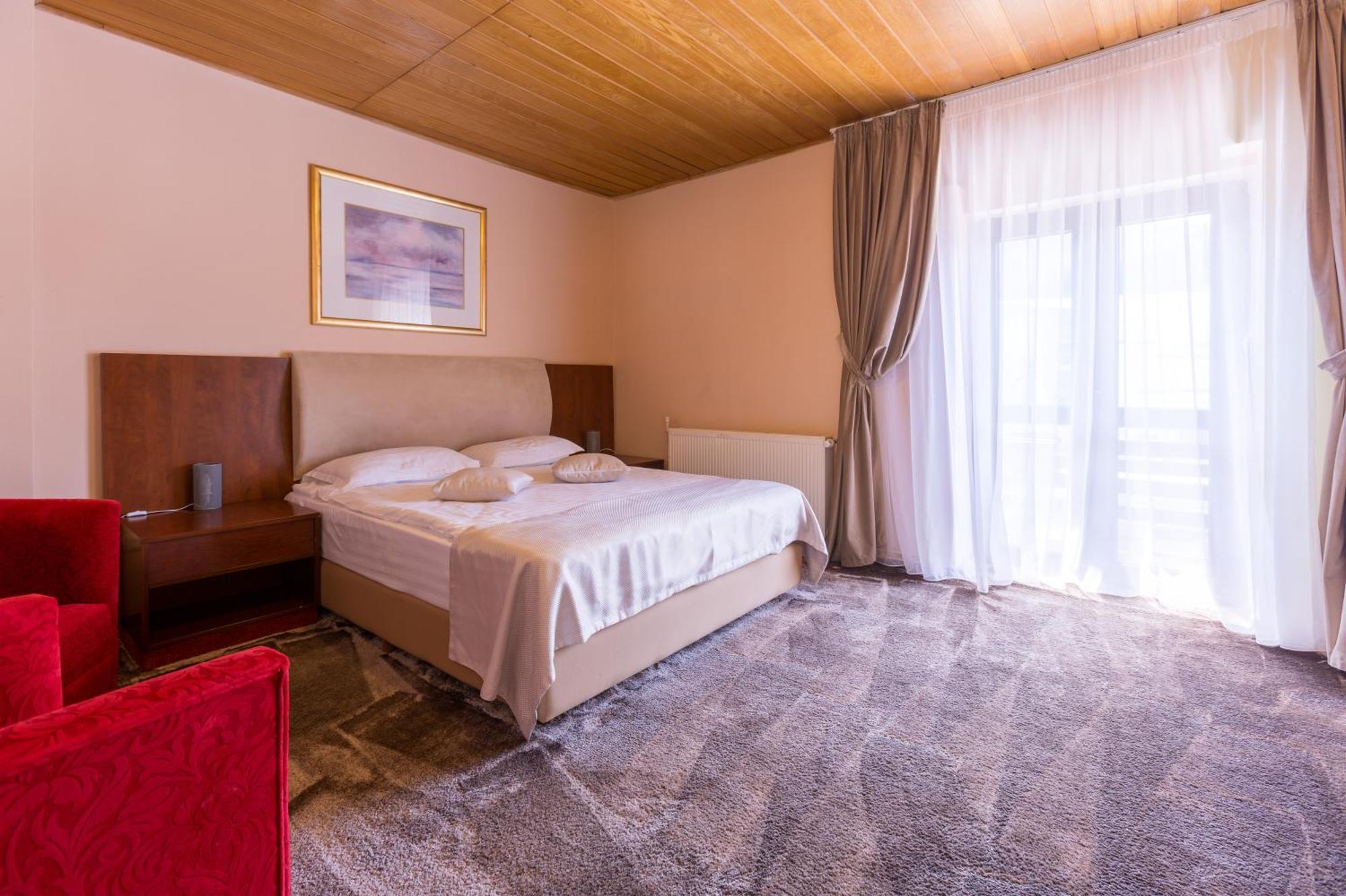 Vila Pinul Si Mesteacanul Poiana Brasov Exterior photo